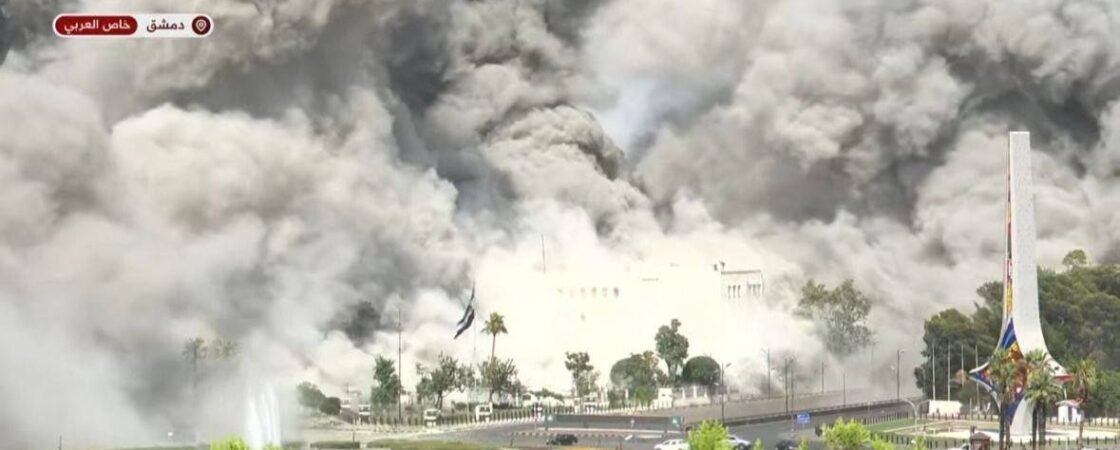 Israel Launches Major Airstrikes in Damascus: Targeting Syria’s Defense Ministry and Islamist-Led Government